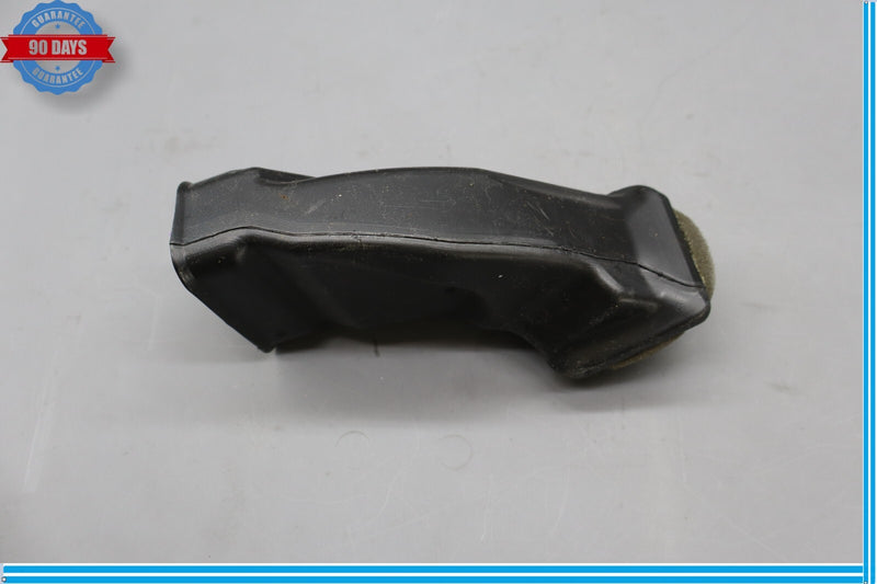 Load image into Gallery viewer, 08-17 Mercedes C250 C350 W207 Right Passenger Side Air Intake Hose Tube Oem