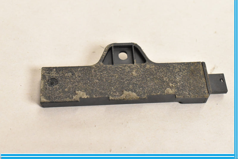 Load image into Gallery viewer, 09-15 BMW 750i 750Li F01 F02 Keyless Comfort Access Antenna Module Oem
