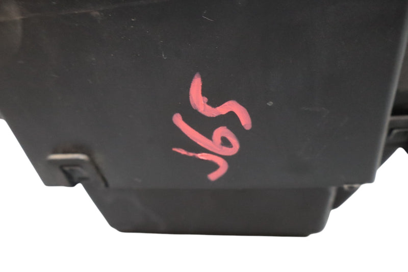 Load image into Gallery viewer, 17-20 Jaguar XE X260 Rear Fuse Relay Box Junction Block GX7314A076DA Oem