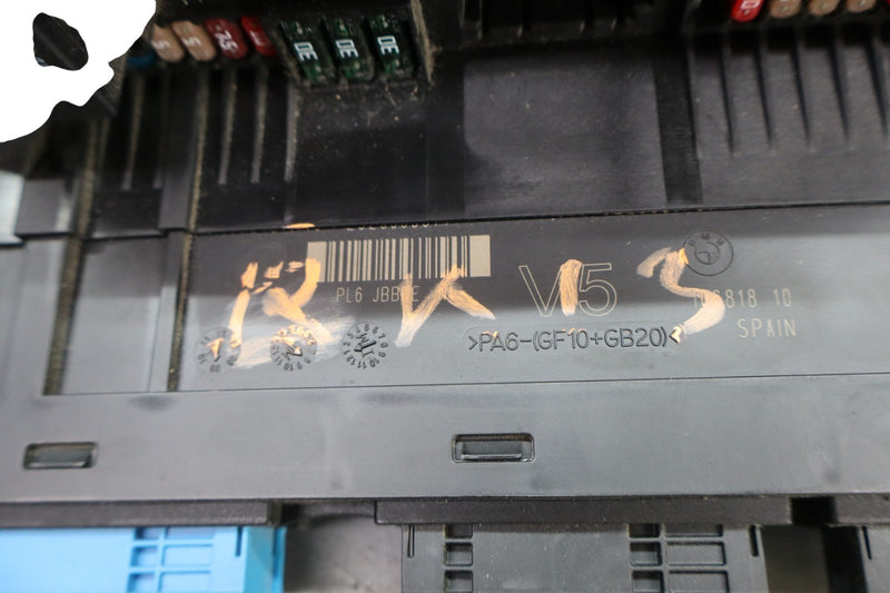 Load image into Gallery viewer, 09-15 BMW F01 750i 750Li Front Power Distribution Fuse Box Fusebox Oem