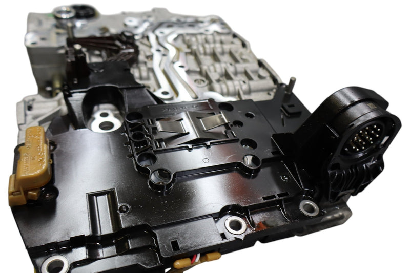 Load image into Gallery viewer, 14-24 Maserati Quattroporte M156 Ghibli Transmission Valve Body Mechatronic Oem