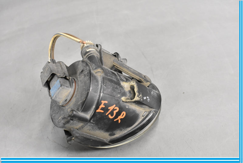 Load image into Gallery viewer, 09-12 Audi A4 Front Right Passenger Side Foglight Fog Light Lamp Oem