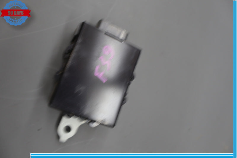 Load image into Gallery viewer, 07-12 Lexus LS460 LS460L Bus Buffer Computer Control Module Unit ECU Oem