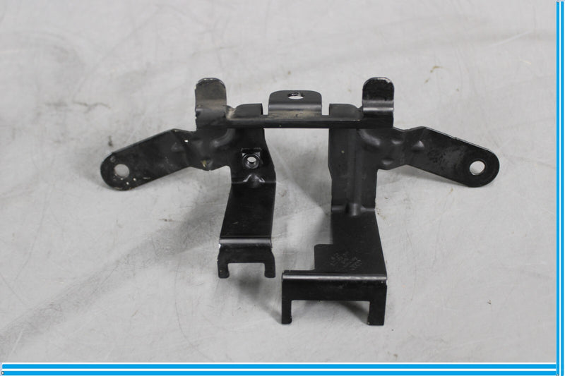 Load image into Gallery viewer, 11-17 Audi A8 A8 Quattro Left High & Low Note Tone Pitch Horn Mount Bracket Oem