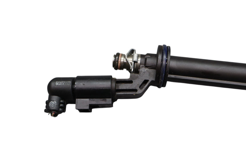 Load image into Gallery viewer, 11-18 Porsche Cayenne 958 Engine Upper Fuel Injector 03H906036A Oem
