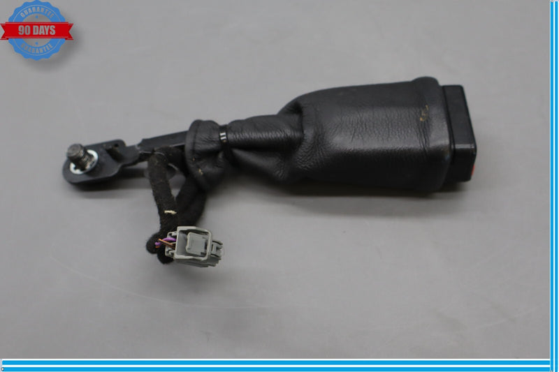 Load image into Gallery viewer, 14-22 Maserati Quattroporte Front Right Passenger Side Seat Belt Buckle Oem