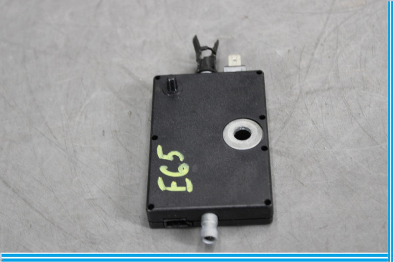 Load image into Gallery viewer, 03-08 Mercedes R230 SL500 Antenna AMP Amplifier Booster Module Unit Oem