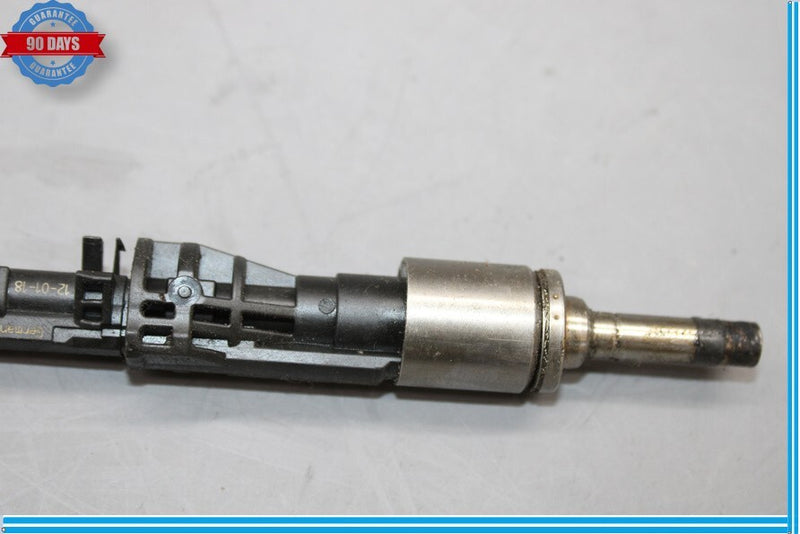 Load image into Gallery viewer, 12-18 BMW 320i 328i 528i F30 Fuel Injector 13647597870 Oem