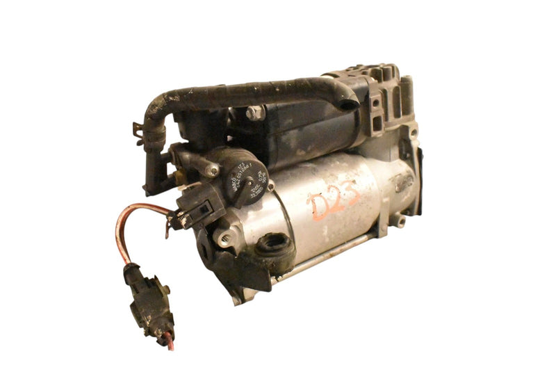 Load image into Gallery viewer, 00-11 Mercedes W219 CLS500 CLS55 AMG Air Airmatic Suspension Compressor Pump Oem