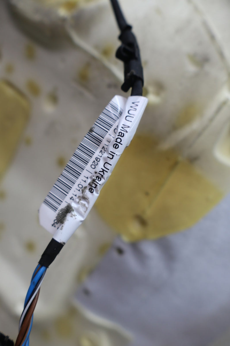 Load image into Gallery viewer, 11-18 Porsche Cayenne 958 Front left Side Lower Seat Bottom Cushion Cover Oem