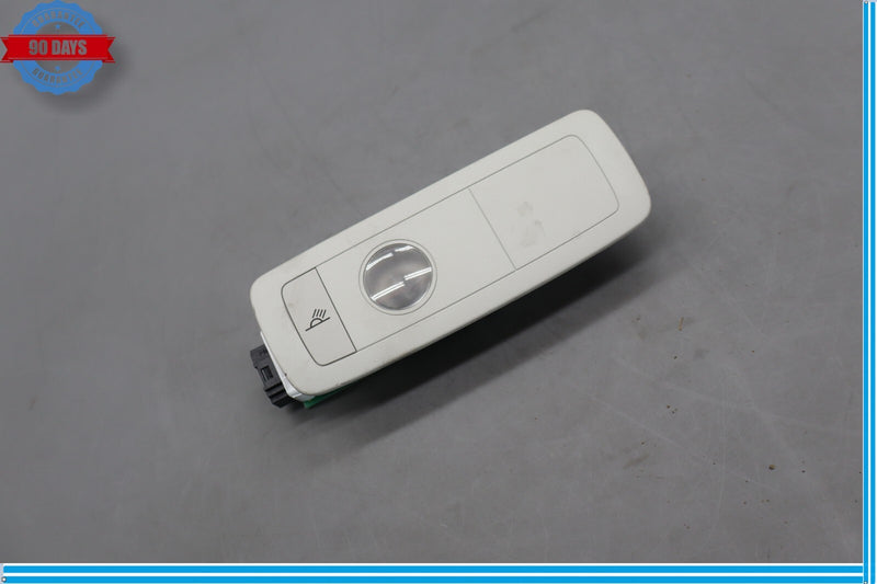 Load image into Gallery viewer, 11-14 Volkswagen VW Touareg Rear Right Passenger Side Interior Dome Light Oem