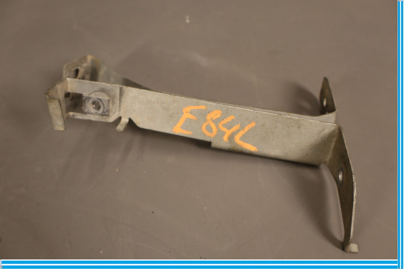 Load image into Gallery viewer, 08-18 Mercedes CLS550 E550 E350 Front Left Driver Side Bumper Bracket Oem