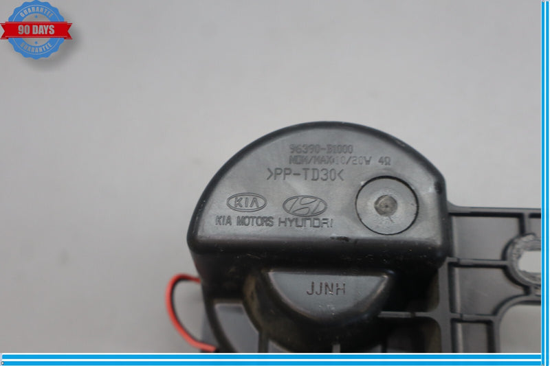 Load image into Gallery viewer, 15-20 Hyundai Genesis G80 Front Left or Right Side Lower Dash Audio Speaker Oem