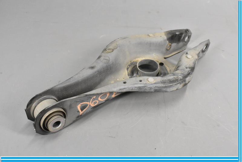 Load image into Gallery viewer, 12-18 BMW 320i 328i 428i Rear Passenger Side Lower Spring Mount Control Arm Oem
