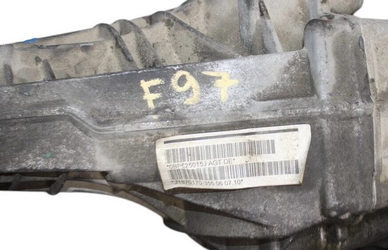 Load image into Gallery viewer, 11-16 Volkswagen VW Touareg Rear Axle Diff Differential Carrier Assembly OEM