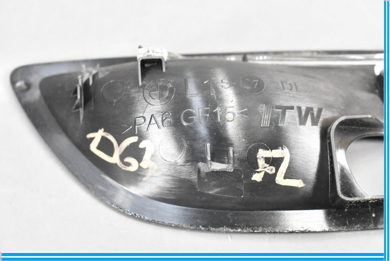 Load image into Gallery viewer, 11-16 BMW 528i 535i 550i F10 Front Left Interior Driver Door Handle Insert Oem