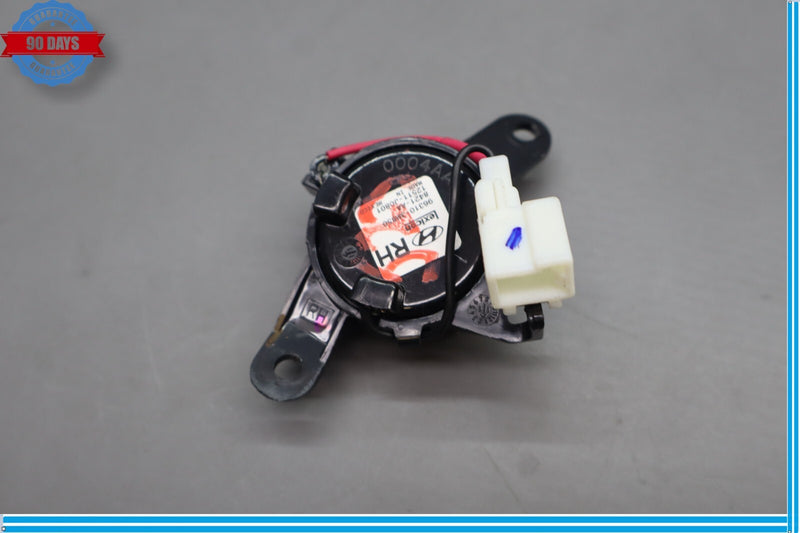 Load image into Gallery viewer, 09-16 Hyundai Equus SIG Rear Right Passenger Side Door Panel Speaker Tweeter Oem