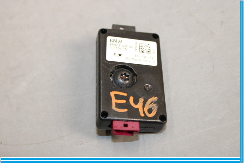 Load image into Gallery viewer, 12-16 BMW F30 328i Radio Suspension Filter Antenna Amplifier Module Unit Oem
