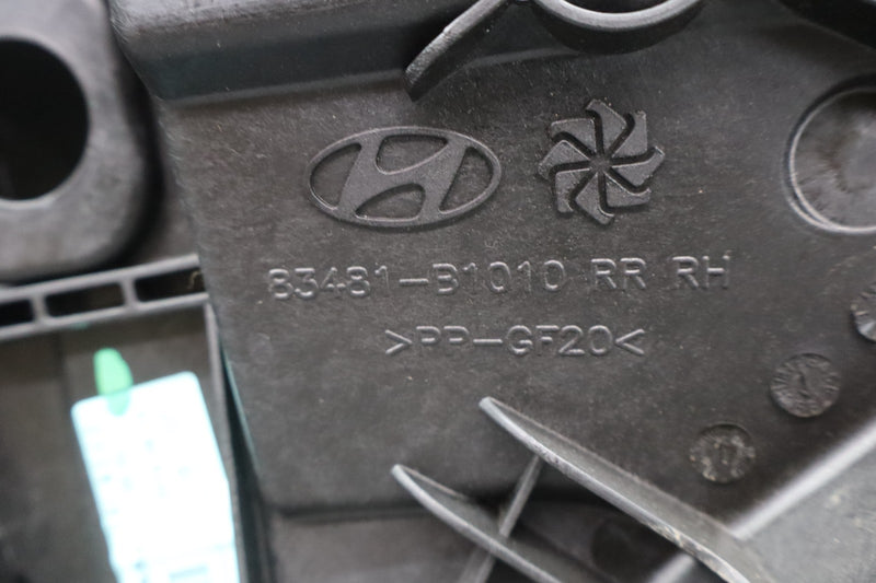 Load image into Gallery viewer, 15-20 Hyundai Genesis Rear Right Passenger Side Door Window Regulator Panel Oem