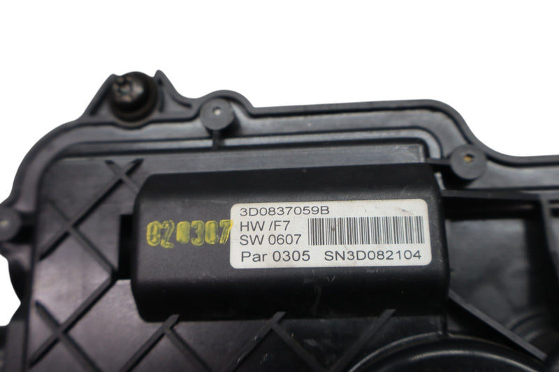 Load image into Gallery viewer, 03-12 Bentley Continental GTC Front or Rear Door Lock Soft Actuator Motor Oem