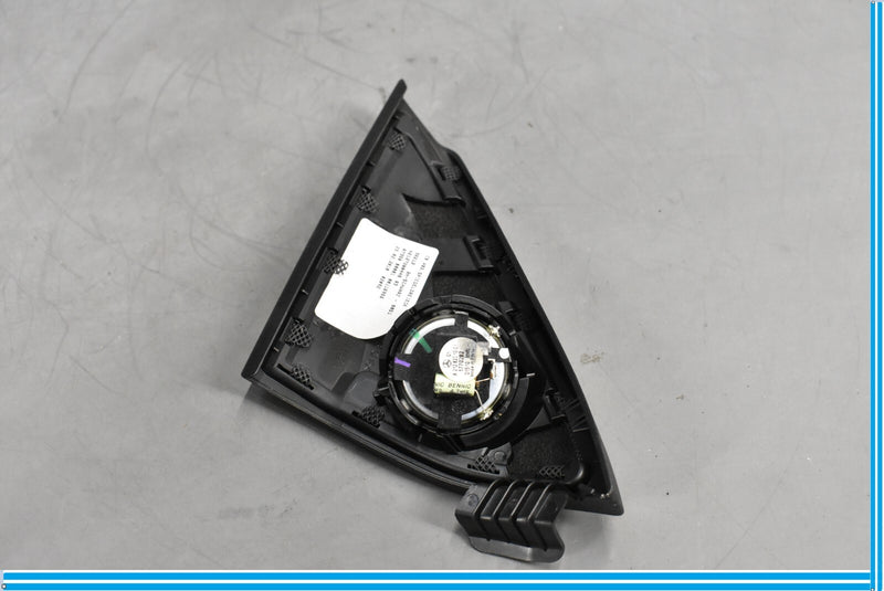 Load image into Gallery viewer, 10-16 Mercedes E350 E400 W212 Front Right Door Panel Tweeter Speaker Cover Oem