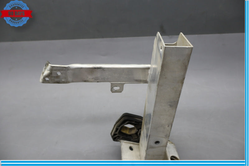 Load image into Gallery viewer, 09-15 BMW 750i 740i Front Bumper Right Radiator Support Bar Bracket Oem