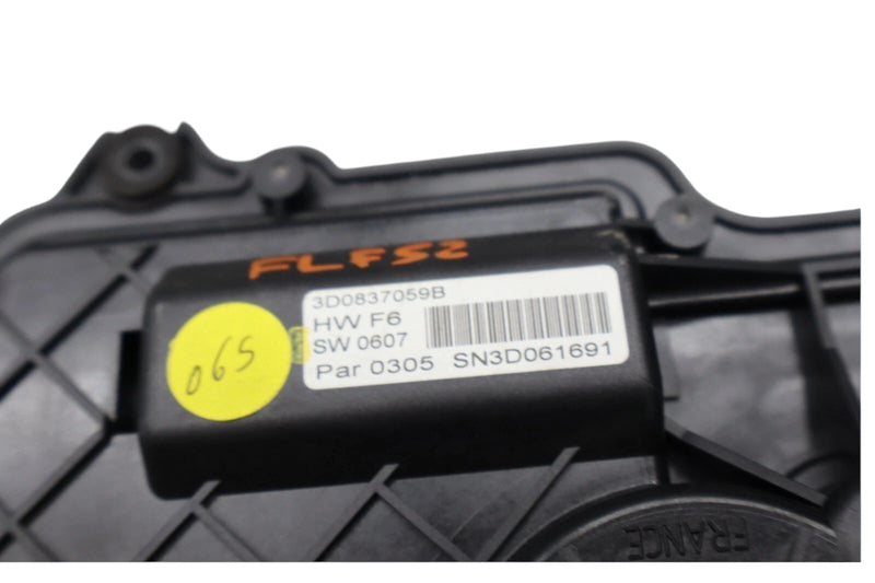 Load image into Gallery viewer, 03-12 Bentley Continental GTC GT Front Left Door Lock Soft Actuator Motor Oem