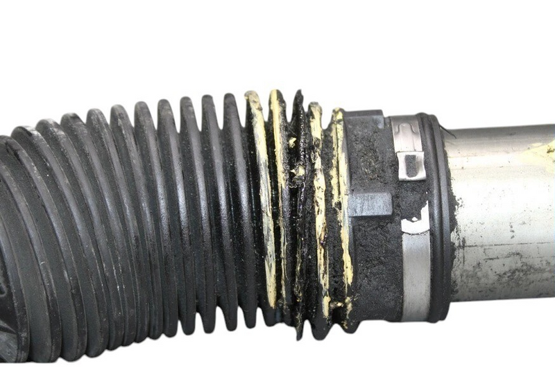 Load image into Gallery viewer, 03-12 Maserati Quattroporte Power Steering Gear Rack & Pinion Assembly Oem