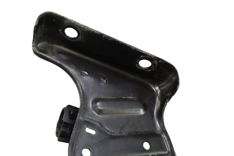 Load image into Gallery viewer, 14-17 Maserati Ghibli S Front Right Passenger Side Subframe Support Bracket Oem