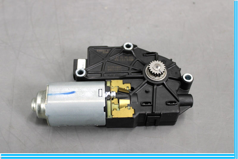 Load image into Gallery viewer, 12-18 BMW 320i 328i F30 Sunroof Sun Roof Drive Motor Unit Actuator Oem