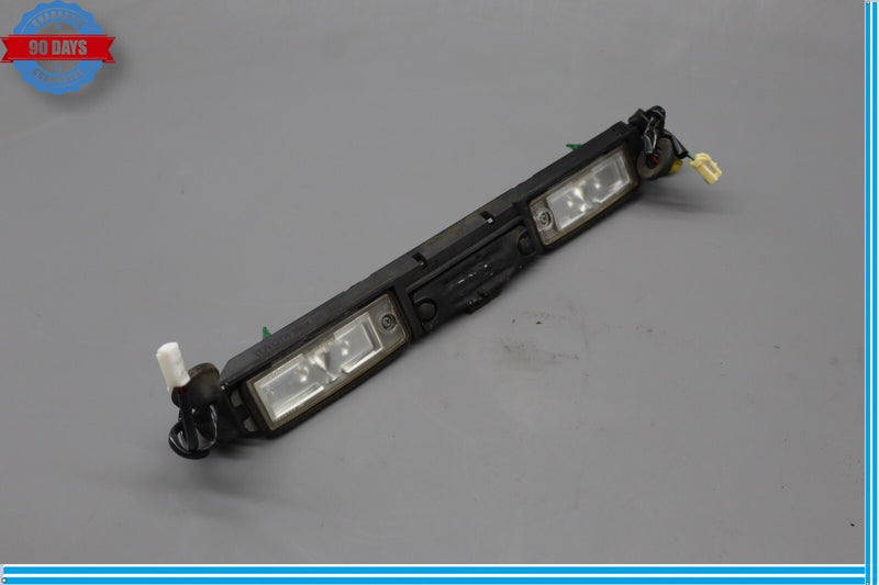 Load image into Gallery viewer, 07-09 Lexus LS460 Trunk Lid License Plate Light Lamp Assembly Oem