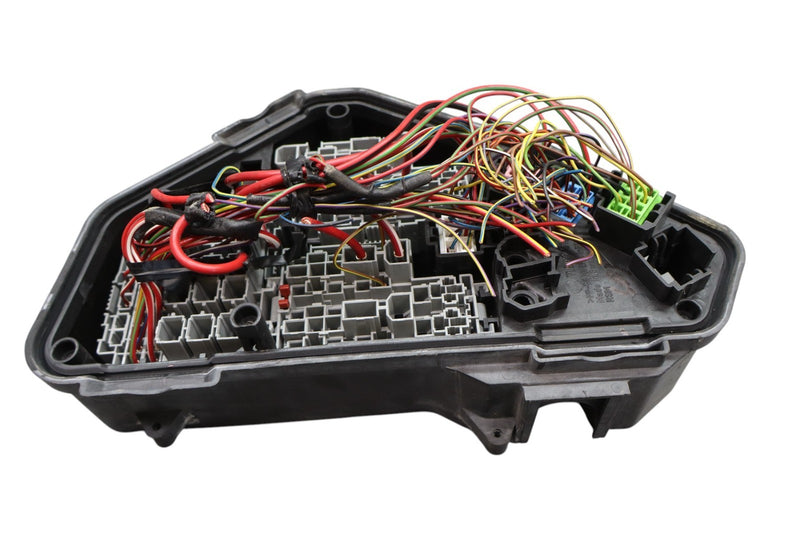 Load image into Gallery viewer, 11-17 Volkswagen Touareg Engine Fuse Box Fusebox Relay Junction Block Oem