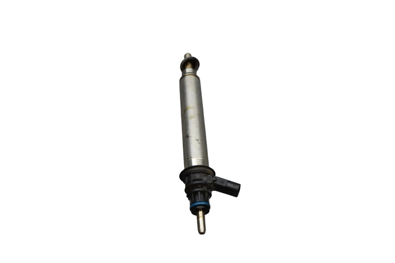 Load image into Gallery viewer, 11-18 Mercedes W207 GLS550 CL550 E550 Engine Motor Fuel Injector 0261500065 OEM