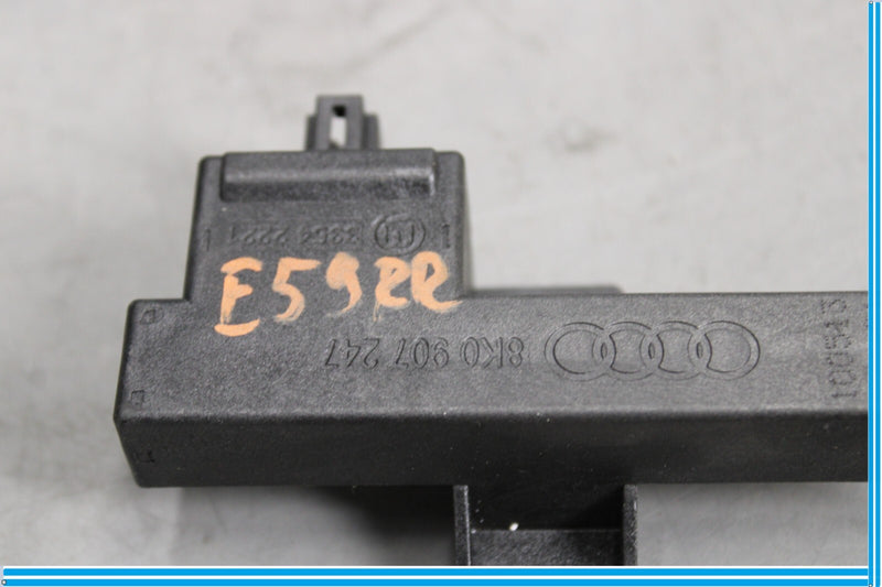 Load image into Gallery viewer, 11-18 Audi A6 A7 A8 Rear Keyless Access Entry Antenna Control Module Oem