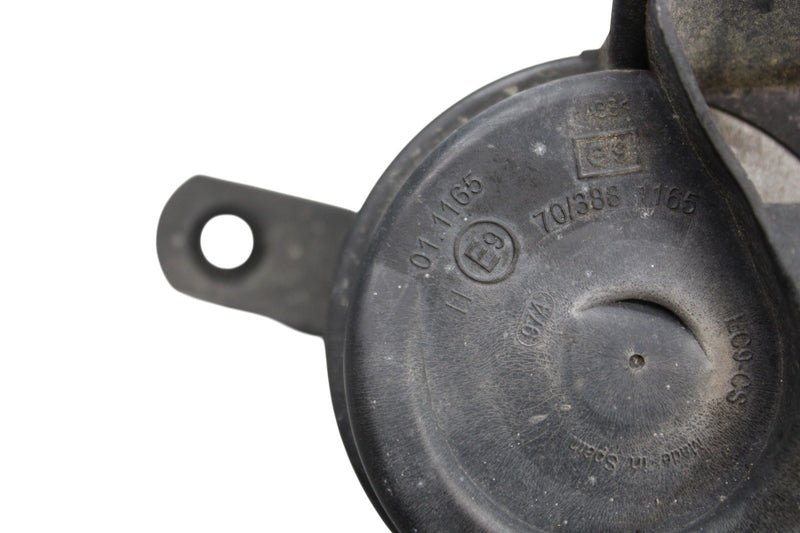 Load image into Gallery viewer, 03-12 Mercedes R230 SL500 SL600 Left Side High Tone Pitch Note Alarm Horn Oem