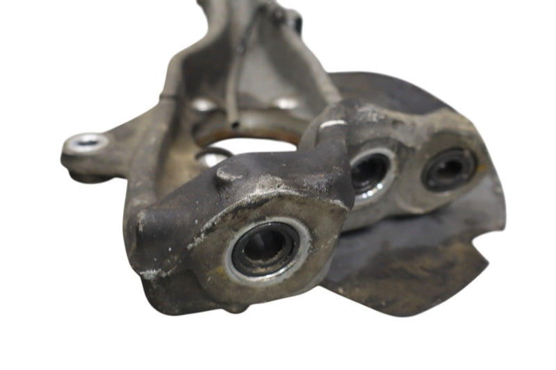 Load image into Gallery viewer, 15-20 Hyundai Genesis G80 Front Left Driver Side Spindle Knuckle Hub Oem