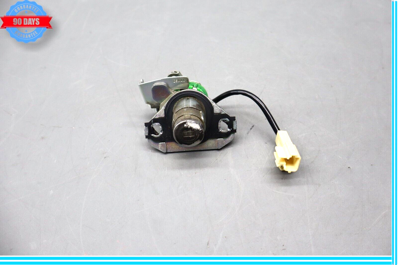 Load image into Gallery viewer, 07-09 Lexus LS460 LS460L Rear Trunk Deck Lid Key Lock Cylinder Oem