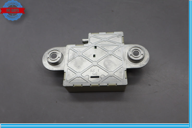 Load image into Gallery viewer, 11-16 BMW 528i 535i GT xDriver F10 Antenna Amplifier Module 693502401 Oem