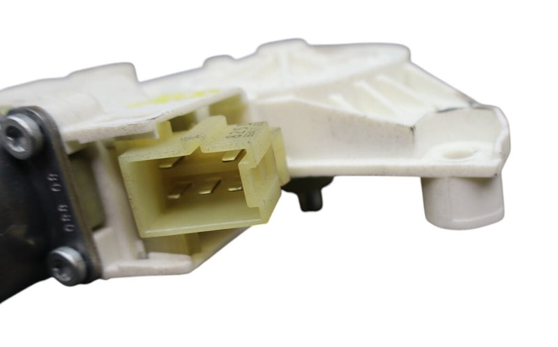 Load image into Gallery viewer, 08-14 Mercedes W204 C350 C250 Front Left Door Window Regulator Motor Oem