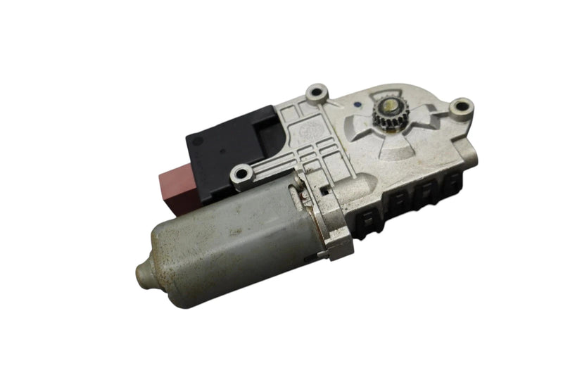 Load image into Gallery viewer, 12-18 Mercedes CLS550 CLS400 E250 Sunroof Sun Roof Motor A2188200142 Oem