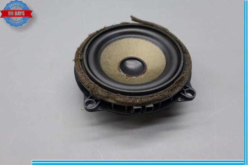 Load image into Gallery viewer, 12-16 BMW F30 328i Front Right Passenger Side Door HIFI Midrange Speaker Oem