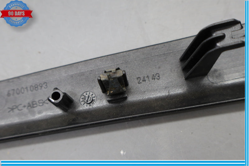 Load image into Gallery viewer, 14-21 Maserati Ghibli M157 Front Right Side Door Interior Trim Molding Oem