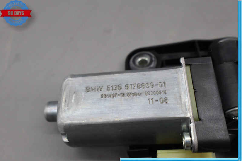 Load image into Gallery viewer, 09-15 BMW 740i 750Li xDrive Rear Right Side Door Sun Blind Shade Motor Oem