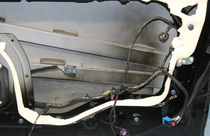 Load image into Gallery viewer, 14-17 Maserati Ghibli Front Right Passenger Side Door Shell Panel Exterior Oem