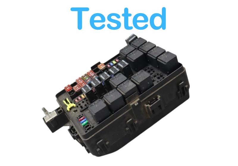 Load image into Gallery viewer, 14-17 Maserati Ghibli M157 Engine Motor Fuse Box Battery Relay Assembly Oem