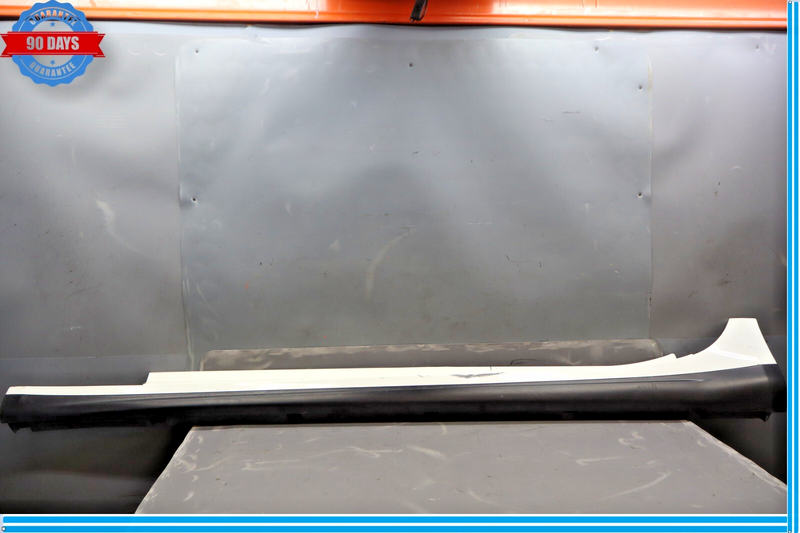 Load image into Gallery viewer, 14-20 Maserati Ghibli M157 Left Driver Side Skirt Rocker Panel Molding Oem