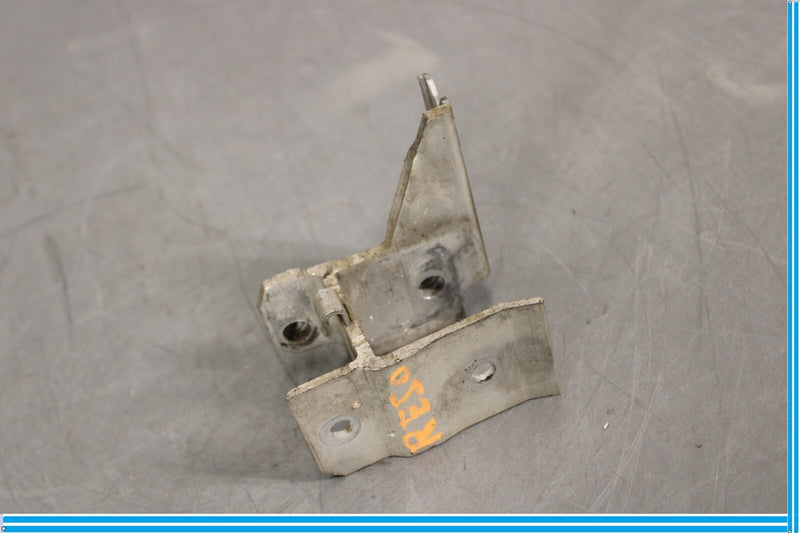 Load image into Gallery viewer, 12-16 BMW F30 328i 335i Front Right Side Lower Radiator Bracket Support Oem
