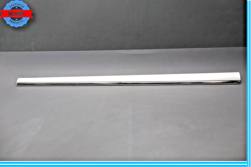 Load image into Gallery viewer, 00-06 Mercedes S500 S600 Front Right Side Side Exterior Door Trim Molding Oem