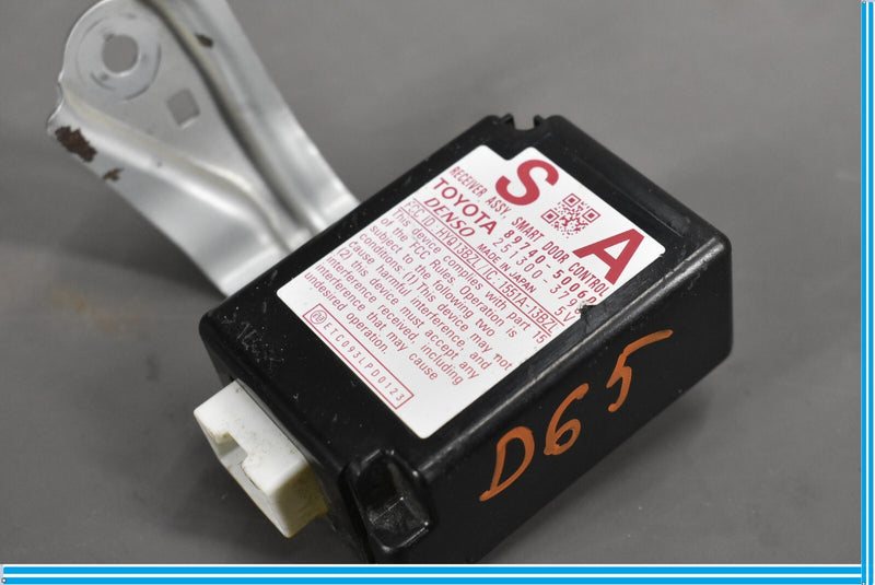 Load image into Gallery viewer, 07-09 Lexus LS460 Smart Door Receiver Control Module Unit 8974050060 Oem