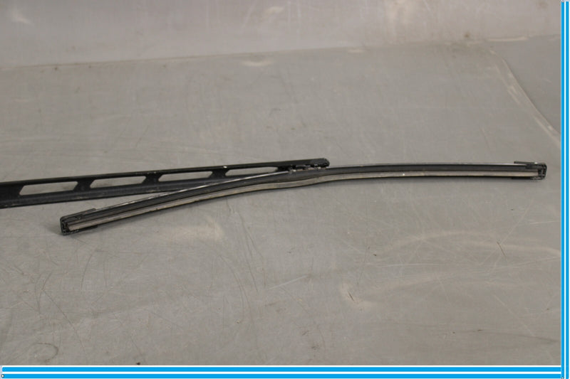 Load image into Gallery viewer, 11-18 Audi A8 Quattro Front Right Side Windshield Wiper Arm W/ Blade Oem